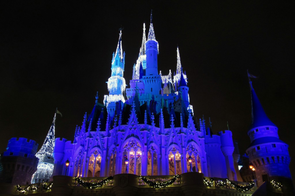 Cinderella's Castle Photo Ideas at Magic Kingdom, Disney World | mybigfathappylife.com