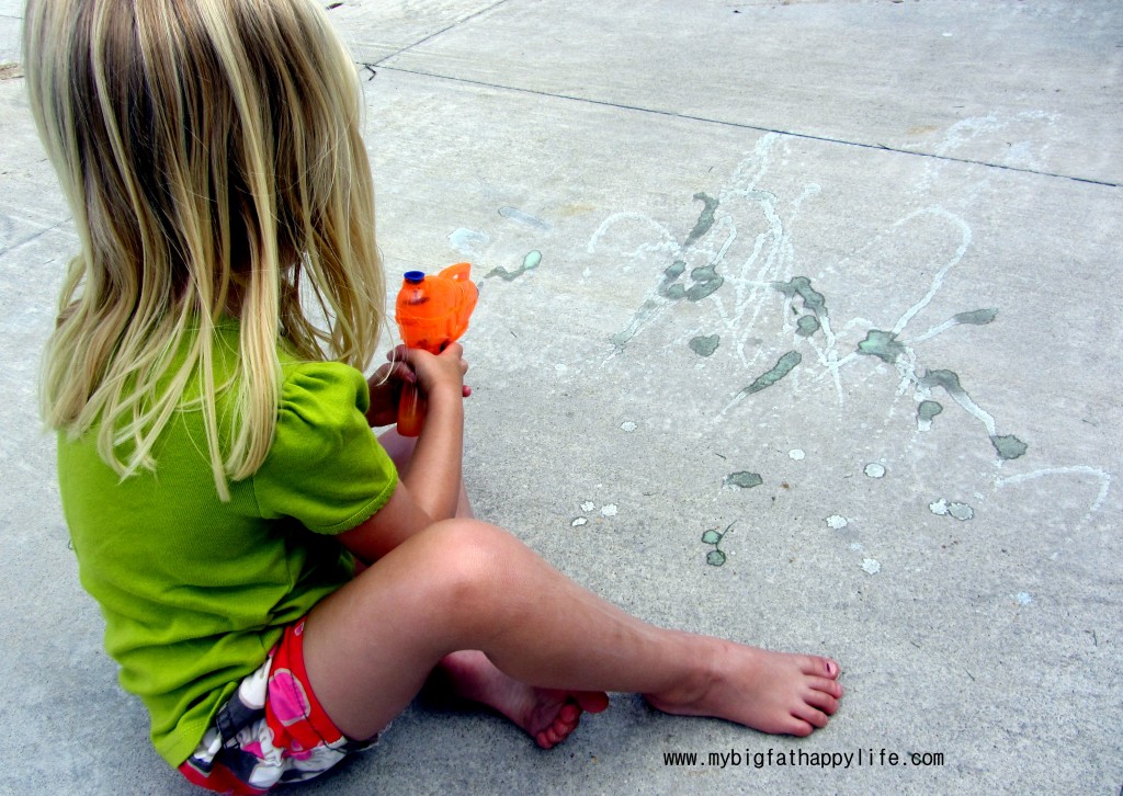 Sidewalk Chalk Paint with Water Guns | mybigfathappylife.com