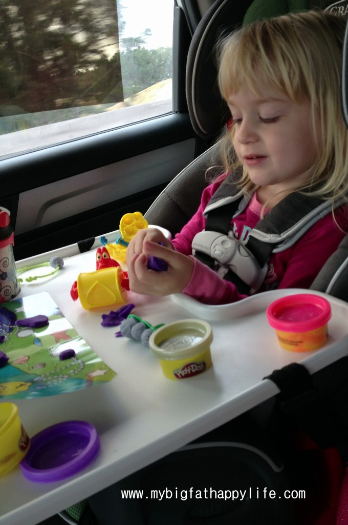 Tips for Entertaining a Toddler on a Plane or Car Ride | mybigfathappylife.com