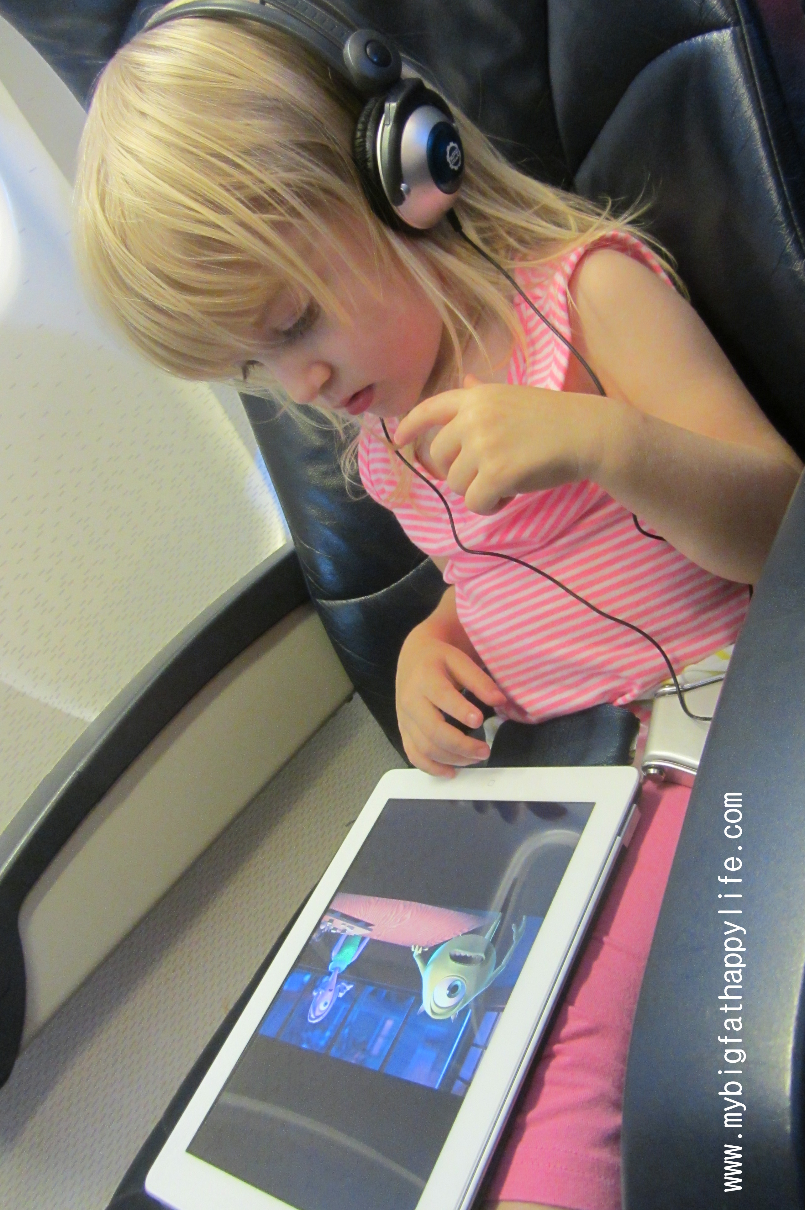 15 Awesome Ways to Entertain a Toddler on a Plane or in the Car! — Big  Brave Nomad