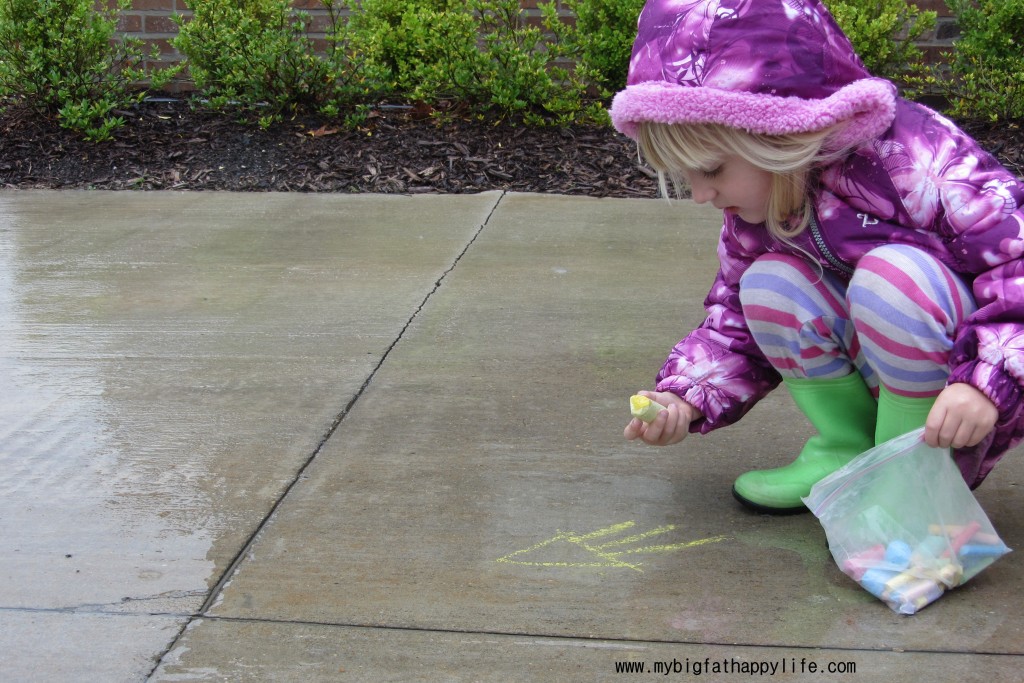 Rainy Day Art #kidsart #rainydayfun | mybigfathappylife.com