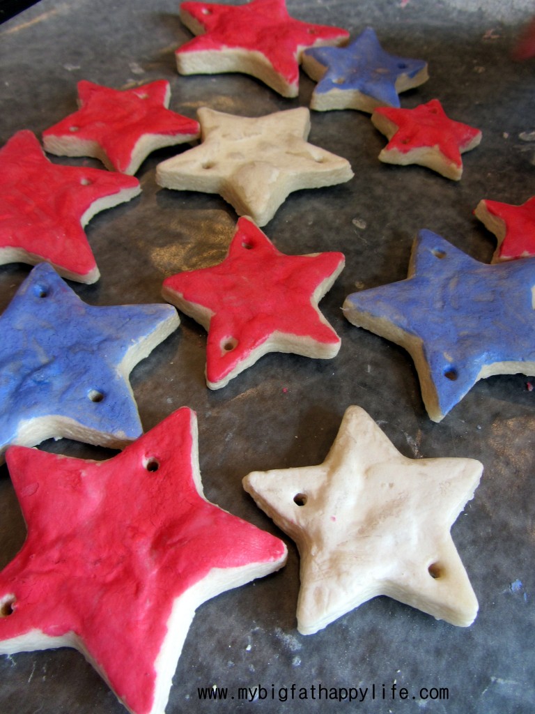 Patriotic Star Banner #fourthofjuly #4thofjuly #kidscrafts | mybigfathappylife.com