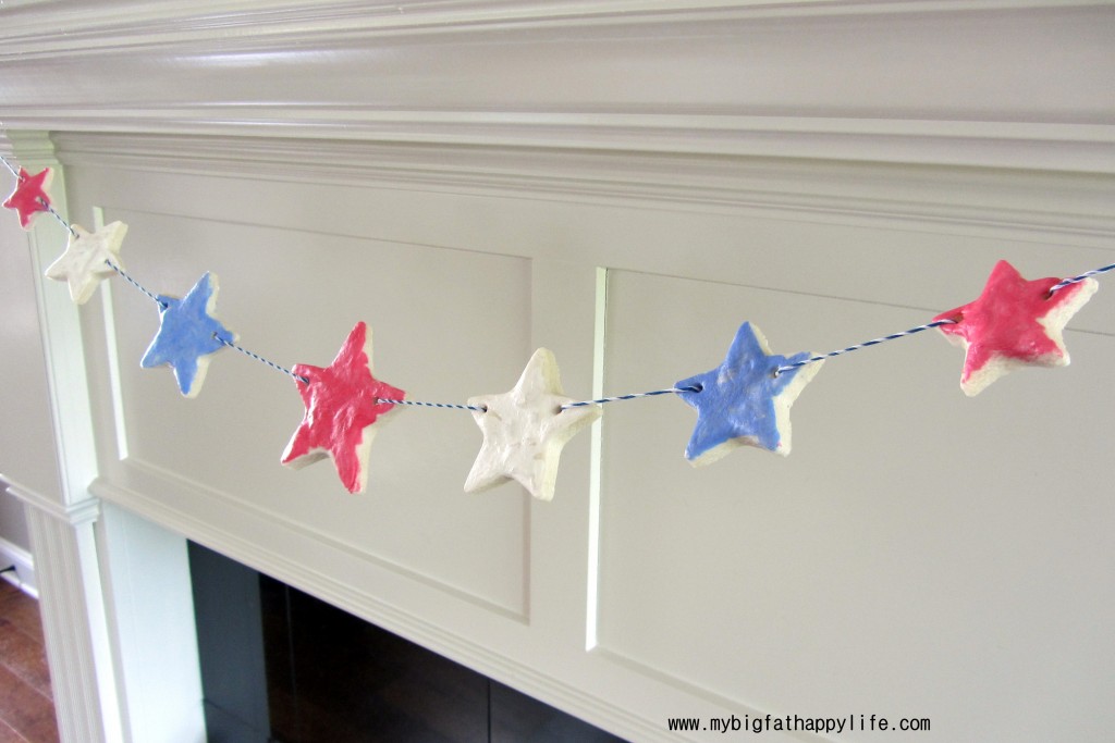 Patriotic Star Banner #fourthofjuly #4thofjuly #kidscrafts | mybigfathappylife.com