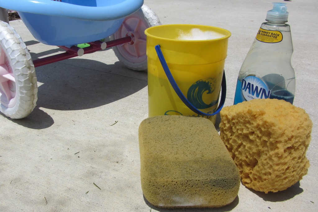 Bike Wash #outside #summerfun | mybigfathappylife.com