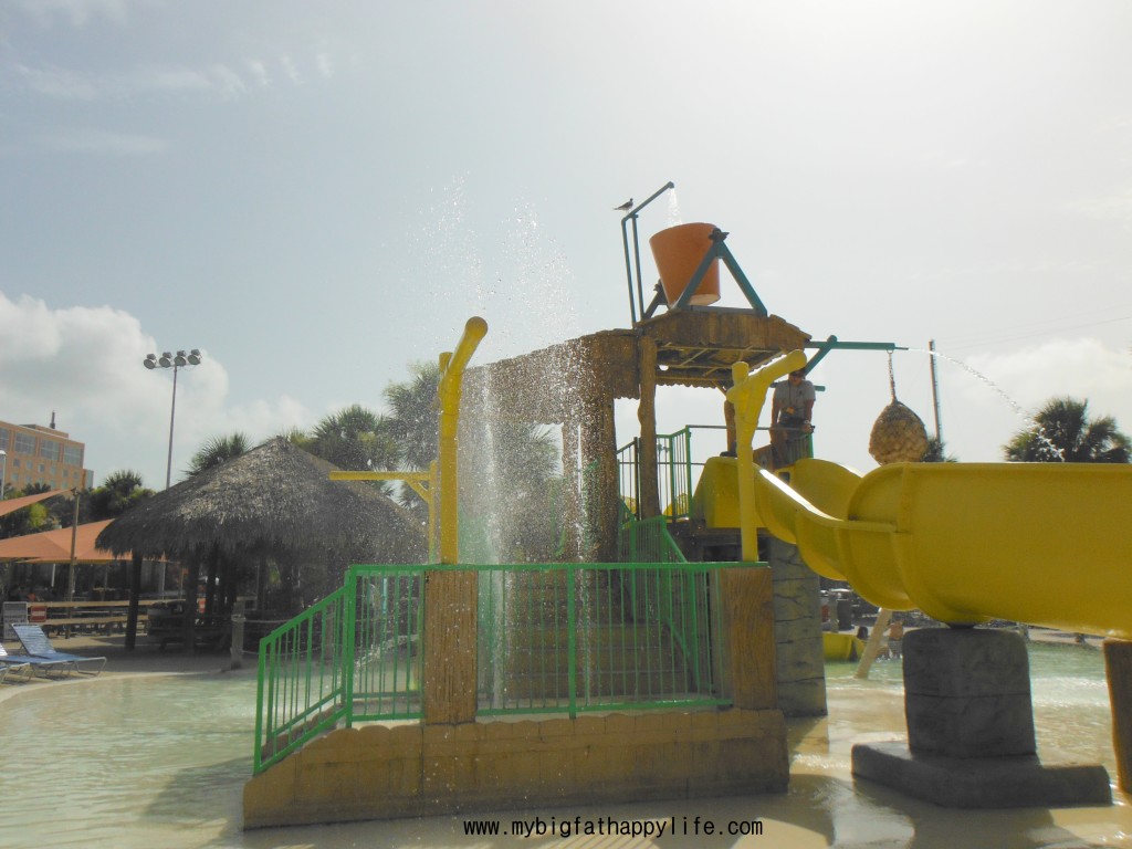 5 Tips for Getting the Most Out of Your Trip to Schlitterbahn Waterpark Galveston Island, Texas #schlitterbahn #waterpark #waterslide #Galveston #Texas | mybigfathappylife.com