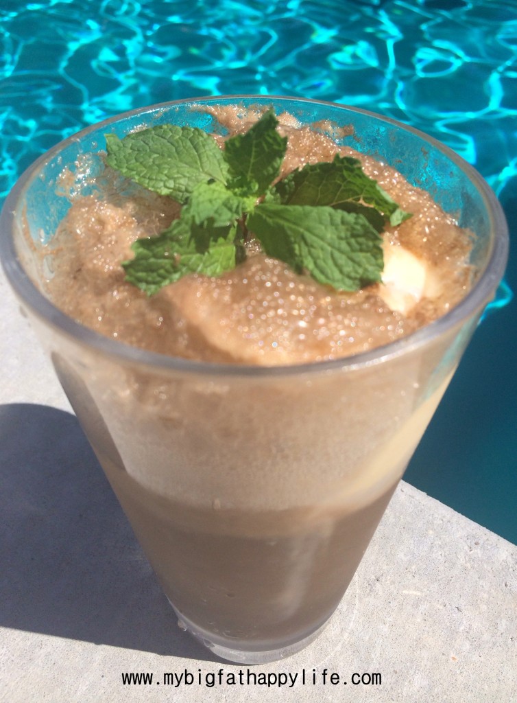 Bourbon Root Beer Float #drink #bourbon #mixeddrink #summer | mybigfathappylife.com