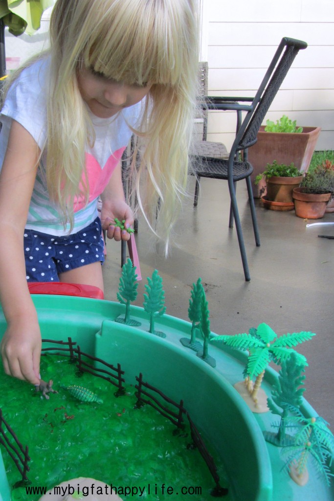 Dinosaur Swamp Small World Play #imaginativeplay #sensory #smallworld #kidactivity | mybigfathappylife.com