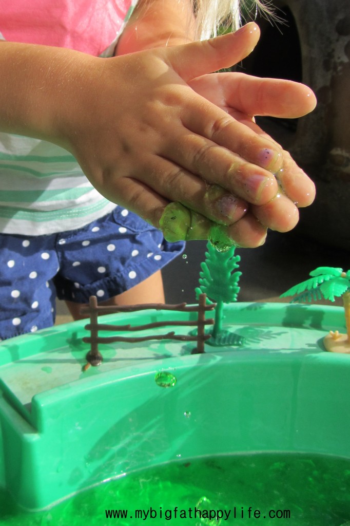 Dinosaur Swamp Small World Play #imaginativeplay #sensory #smallworld #kidactivity | mybigfathappylife.com