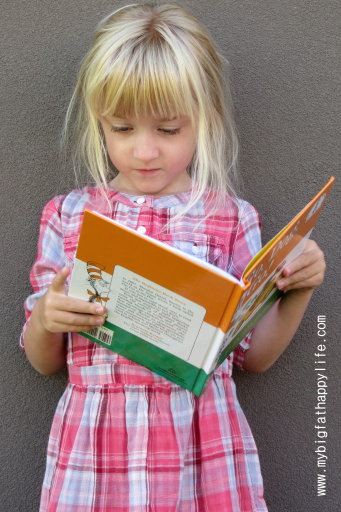 Tips for 1st Day of School Photos #firstdayofschool #phototips | mybigfathappylife.com