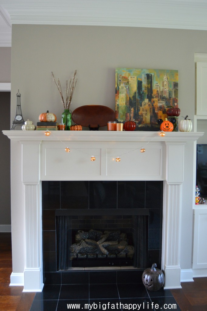 Fall Mantel #falldecorating #falldecor #autumn | mybigfathappylife.com