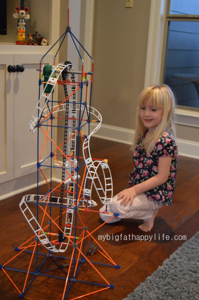 K’NEX® Star Shooter Roller Coaster #ChosenByKids Review #Christmas | mybigfathappylife.com