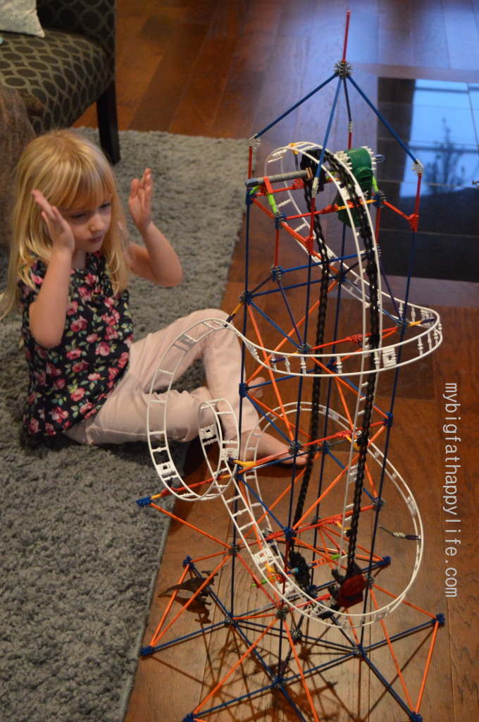 K’NEX® Star Shooter Roller Coaster #ChosenByKids Review #Christmas | mybigfathappylife.com