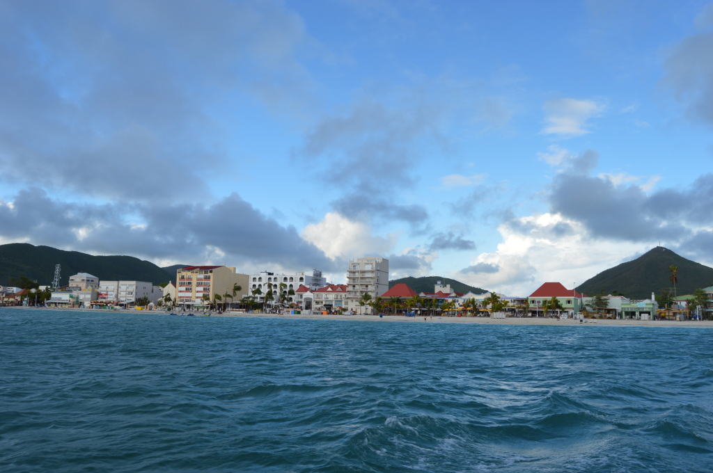 What not to do in St. Maarten St. Martin and what to do | mybigfathappylife.com