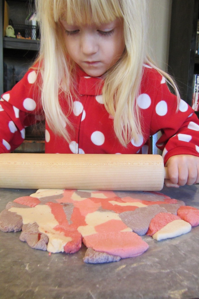 How to make a Valentine's Day Heart Banner | mybigfathappylife.com