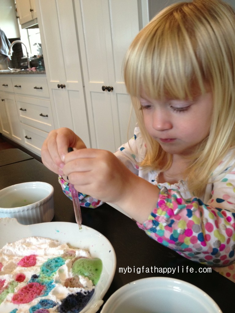 Science Activities for Preschoolers, STEM - walking water, milk and dishsoap, and baking soda and vinegar | mybigfathappylife.com