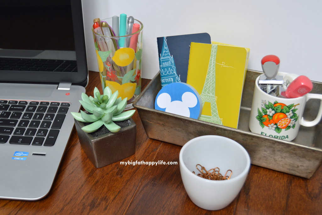 Organizing Your Desk with Vintage Finds | mybigfathappylife.com