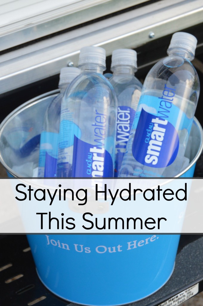 Staying Hydrated This Summer #HydrationToGo #ad | mybigfathappylife.com