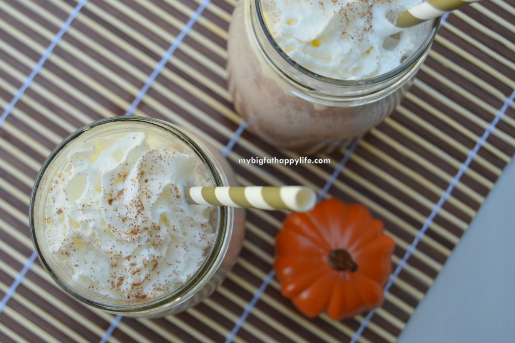 Frozen Pumpkin Pie Hot Chocolate #DelightfulMoments #ad | mybigfathappylife.com