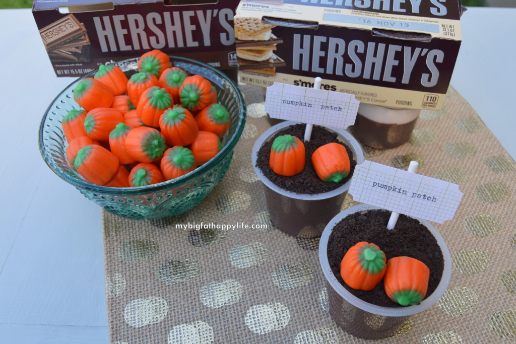 Pumpkin Patch Pudding Cups - A Halloween Snack Idea #ReadySetSnack #ad | mybigfathappylife.com