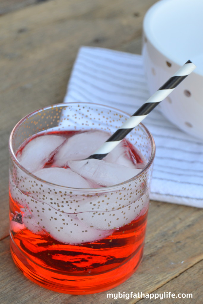 4 Mocktails for Kids - the perfect addition to your New Years Eve celebration | mybigfathappylife.com
