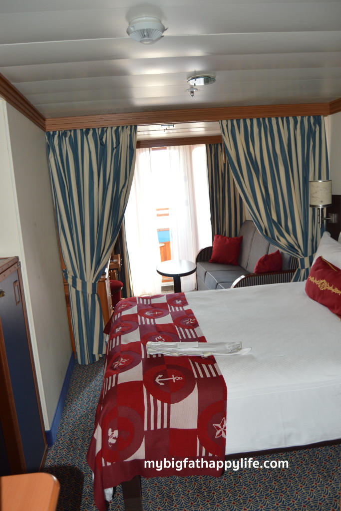 What you Should Know Before Your First Disney Cruise; Disney Cruise Stateroom | mybigfathappylife.com