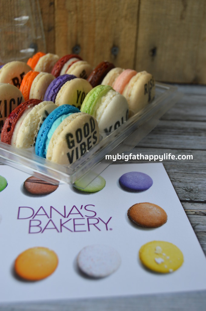 Looking for a fun favor, a unique gift or a treat for yourself? Macarons Delivered to Your Door by Dana's Bakery is the perfect solution. #DANASBAKERY #ad | mybigfathappylife.com