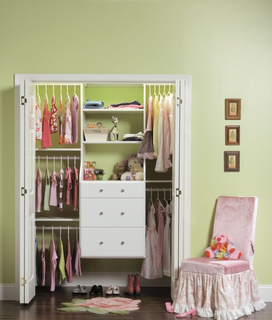 Organizing Your Child’s Closet to Foster Self-Sufficiency