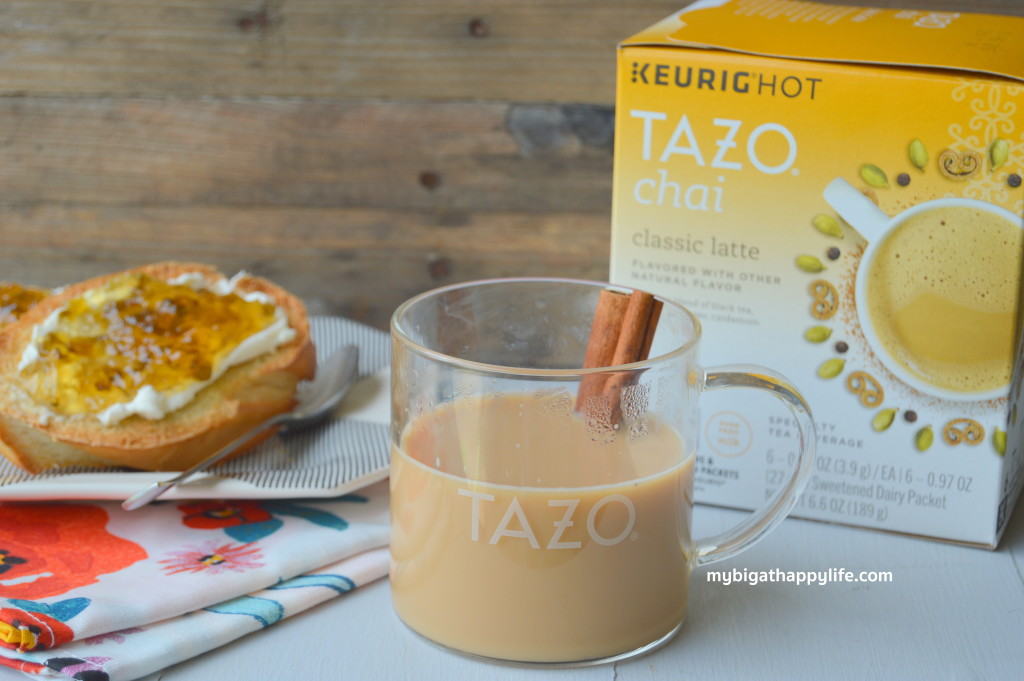 Jalapeño Jelly Crostini with TAZO® Chai Latte K-Cup® Pods #SweetMeetsSpicy #ChaiLatte #Kpods #IC #ad | mybigfathappylife.com