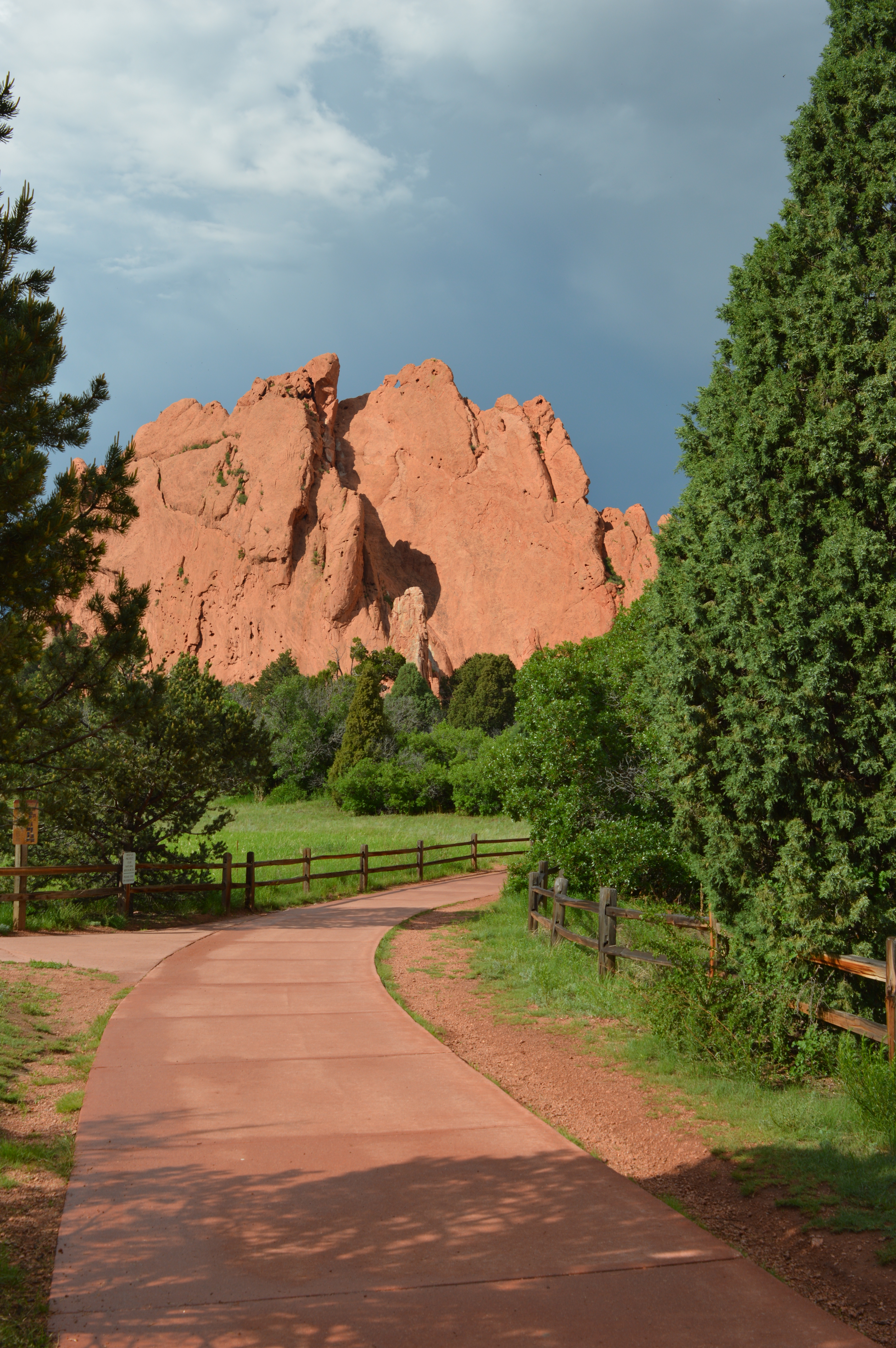 red rocks dinosaurs