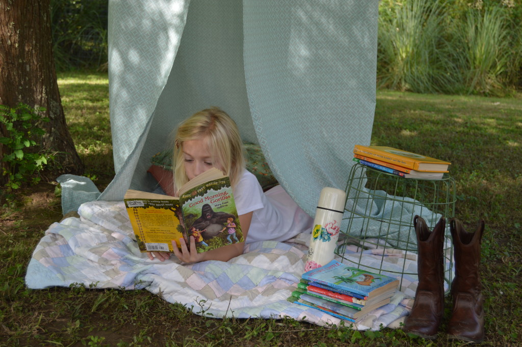 DIY Hula Hoop Tent #FreeToBe (ad) | mybigfathappylife.com