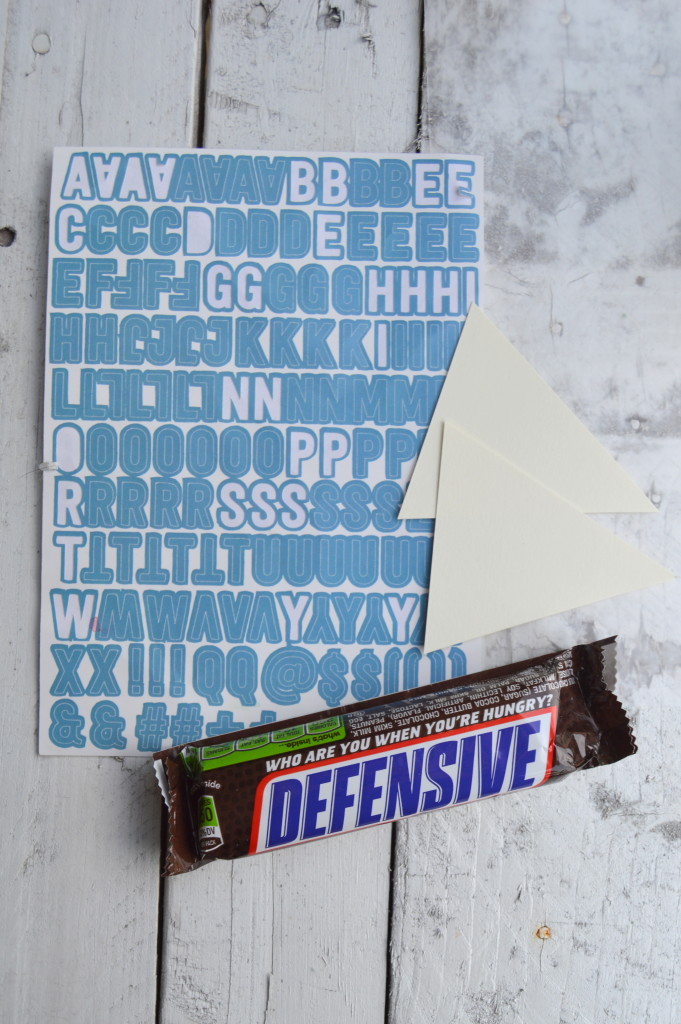 How to Make a Game Day Candy Bouquet with SNICKERS® #ScoreatCVS #ad | mybigfathappylife.com