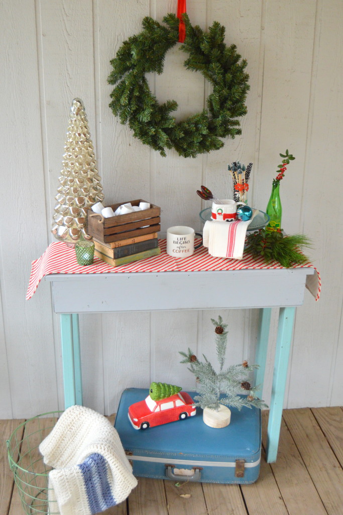 Christmas Coffee Bar; How to Have the Perfect Coffee Bar for your holiday event | mybigfathappylife.com