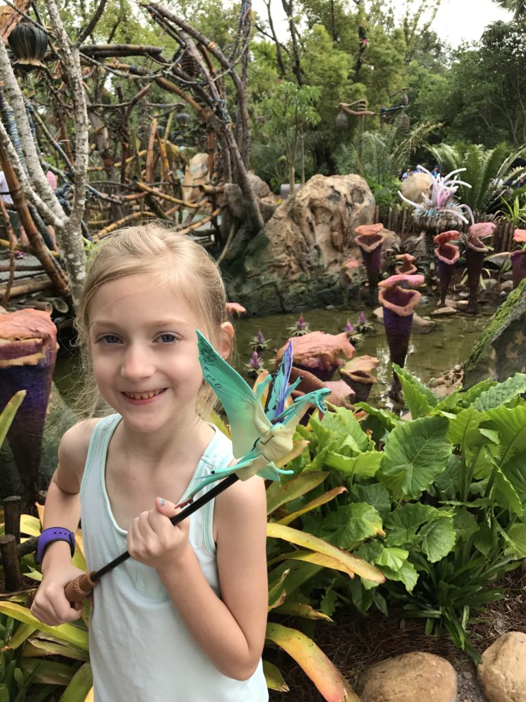 5 Things You Must Experience at the new Pandora land at Animal Kingdom, Walt Disney World; Avatar Flight of Passage and Na'vi River Journey