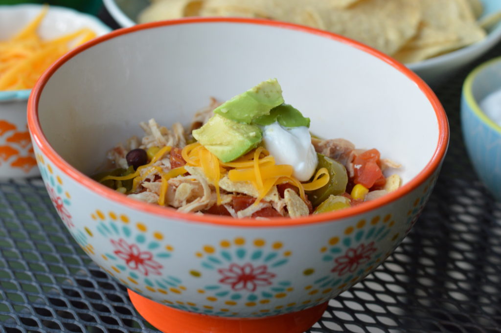 Crock Pot Chicken Tortilla Soup #RediscoverLaMorena #VivaLaMorena #ad | mybigfathappylife.com