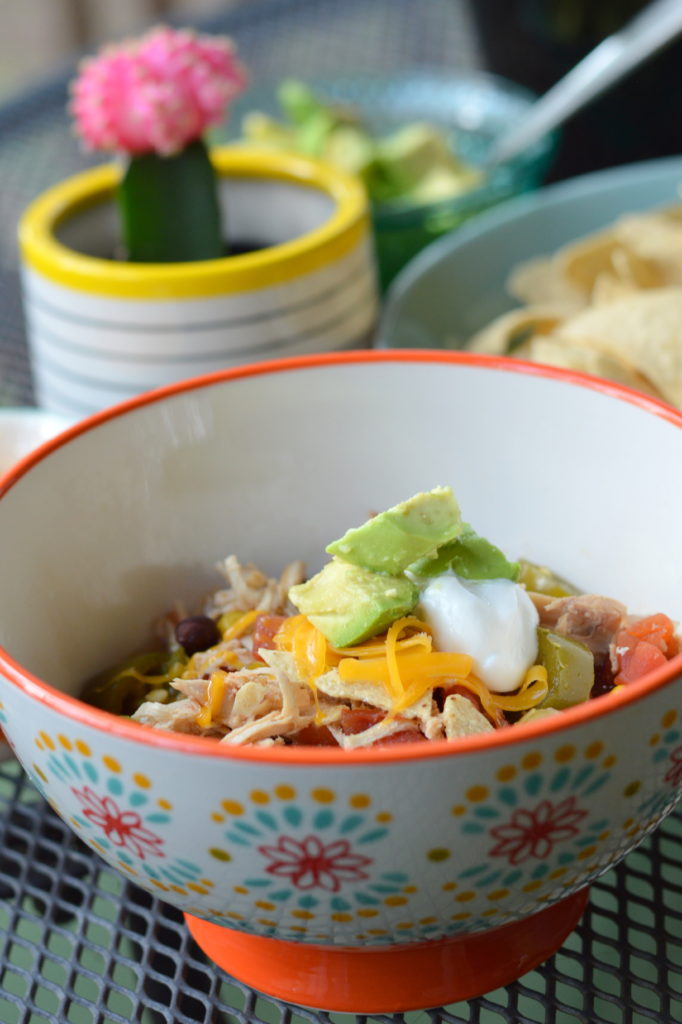 Crock Pot Chicken Tortilla Soup #RediscoverLaMorena #VivaLaMorena #ad | mybigfathappylife.com