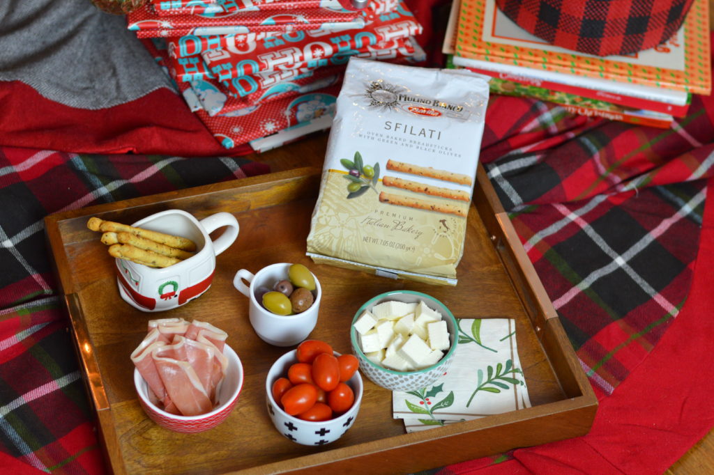 Focus more on spending quality time together with your family this holiday season by creating memories while having a picnic under the tree. #MyItalianMoment #ad | mybigfathappylife.com