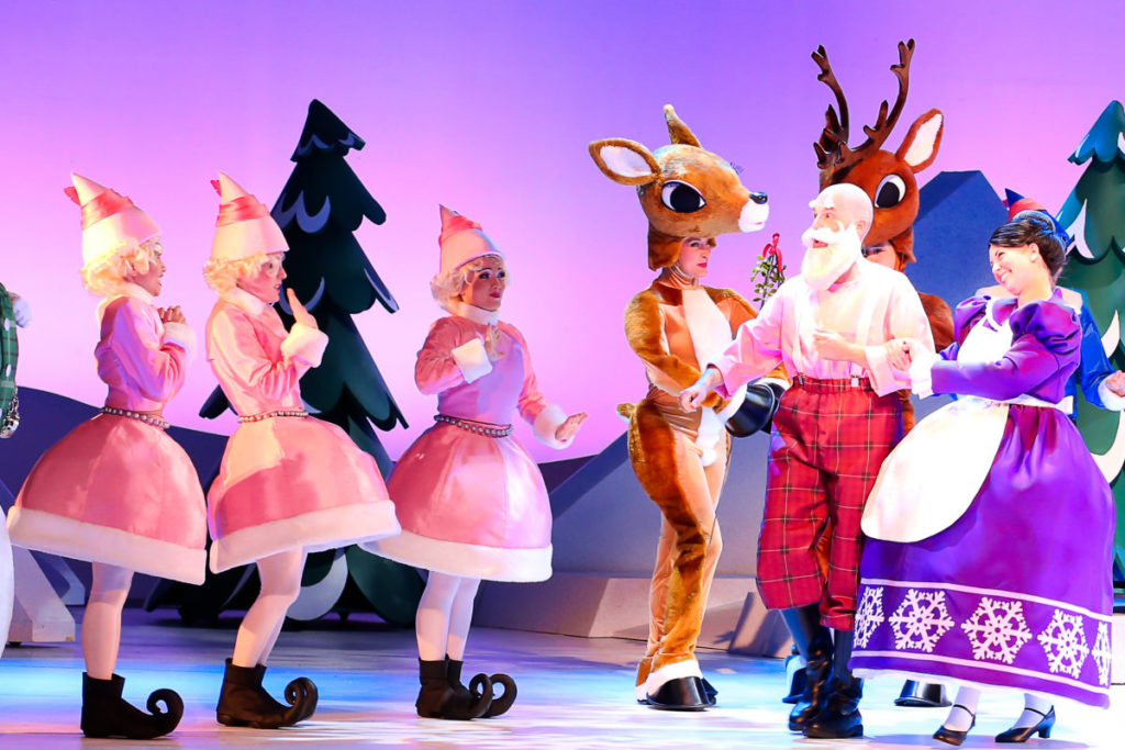 Rudolph the Red-Nosed Reindeer: The Musical Review #ad | mybigfathappylife.com