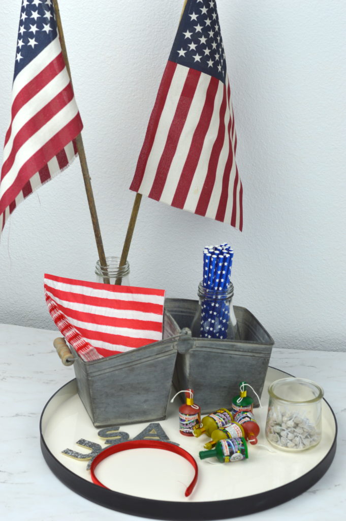 Here is a list of easy and inexpensive ideas for planning and throwing the best 4th of July party for your family and friends!