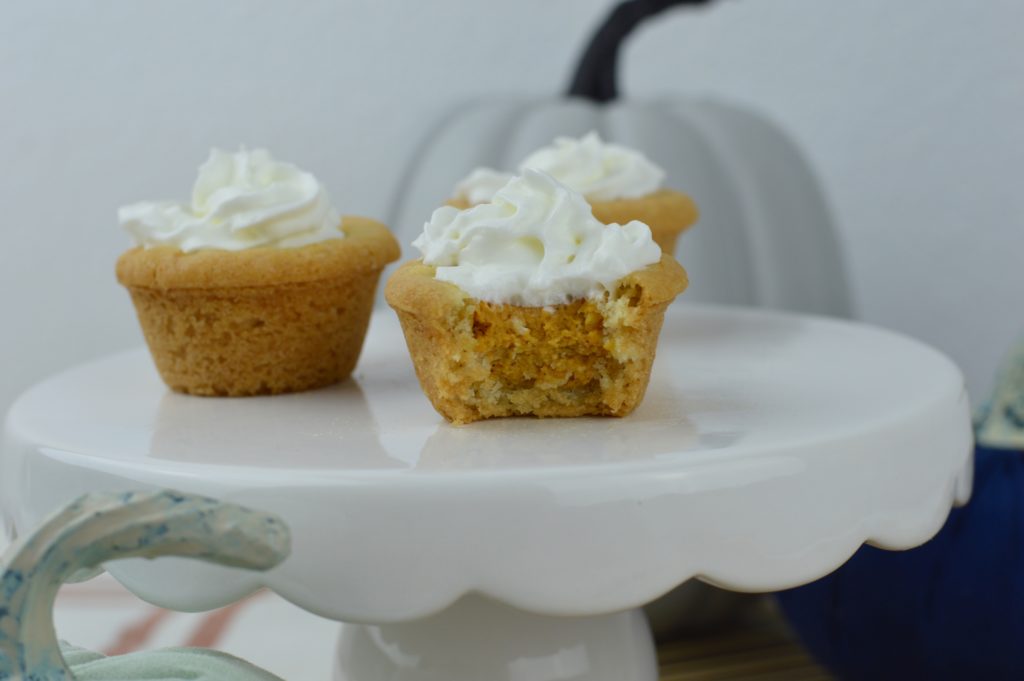 All the flavors of Homemade Pumpkin Pie packed into a perfect portable fall dessert – Pumpkin Pie Bites.