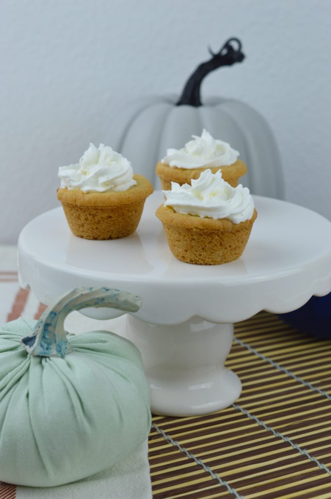 All the flavors of Homemade Pumpkin Pie packed into a perfect portable fall dessert – Pumpkin Pie Bites.