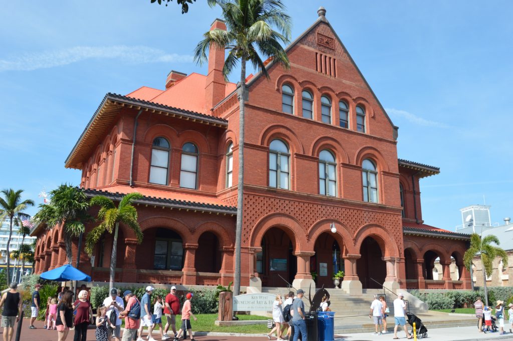 What to do in Key West, Florida - Key West, Florida is an iconic destination that has a lot to offer including nice weather, beautiful scenery, good food, and a relaxed chill atmosphere.