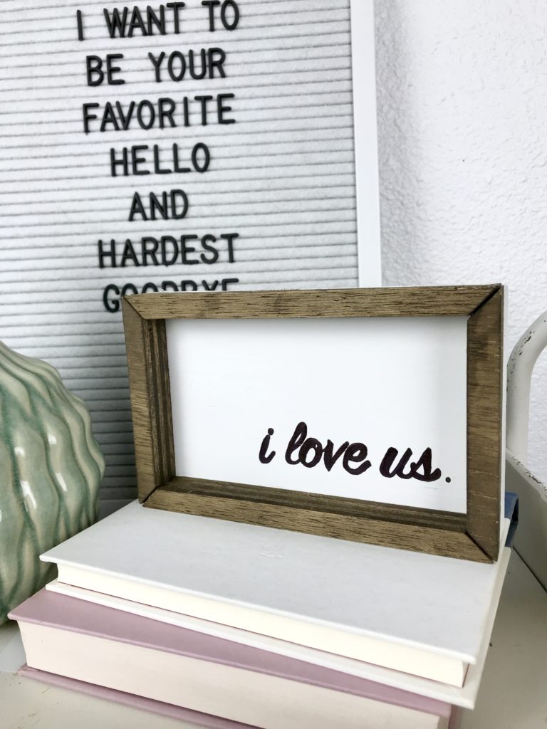 Making a DIY wood sign is easier to than you might think! Here’s a great tutorial for how you can make your own wood "i love us" sign for your home.