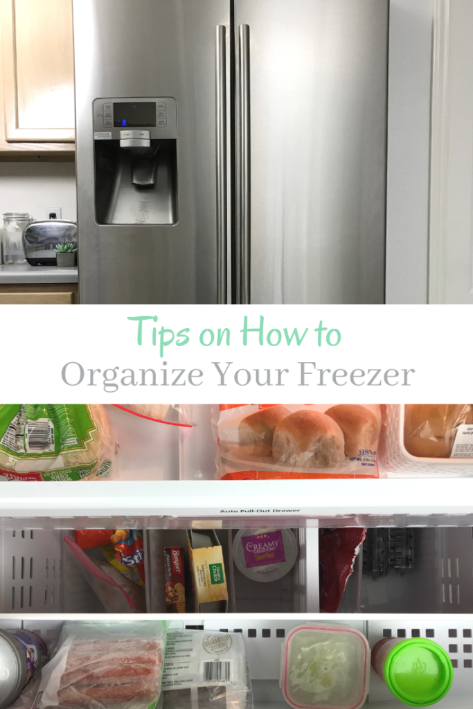 Is anyone else on a decluttering, organizing, and simplifying your life kick right now? Here are several tips on how to organize your freezer.