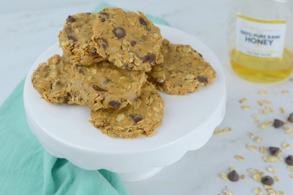 These No-Bake Breakfast Cookies are easy to make, while also being healthy, packed with protein and delicious!