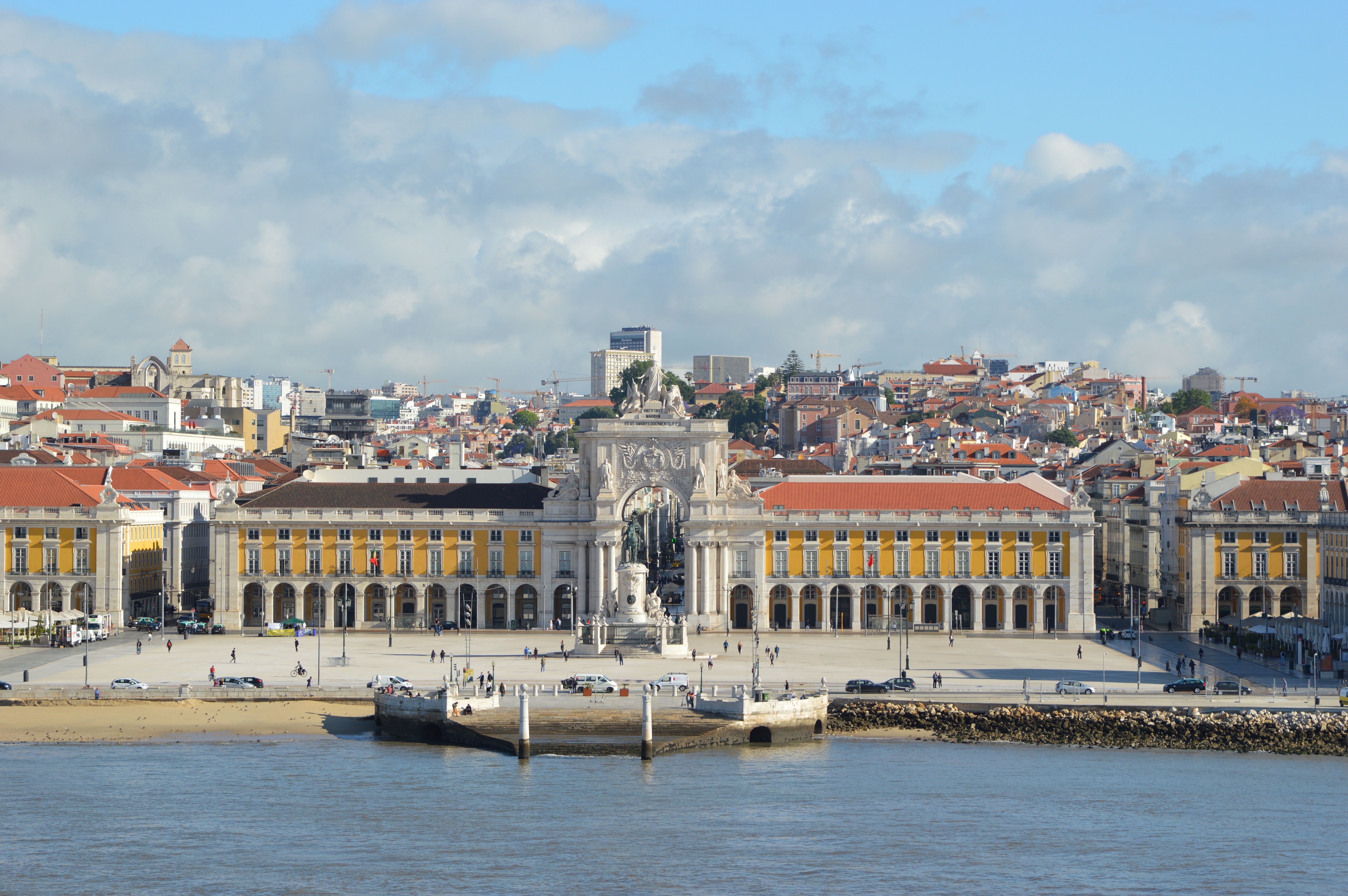 holland america cruise port in lisbon portugal