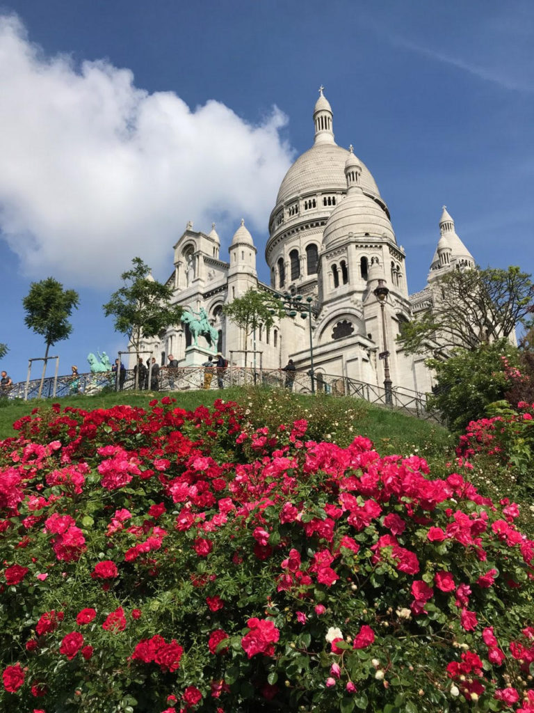 Are you looking for the perfect 4 days in Paris itinerary?  Well, I've got you covered! Plus bonus ideas of places to day trip to from Paris if you decide to spend more than 4 days in the city.