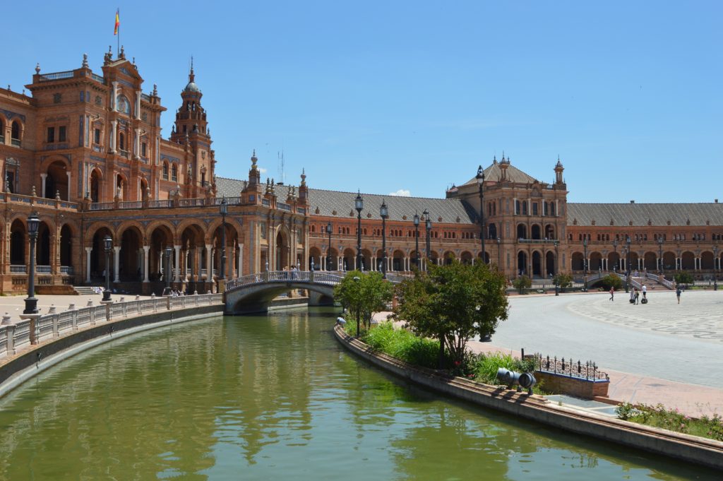 Planning to visit Seville, Spain and wondering what to see? Look no further for this ultimate guide for what to see and do in Seville.