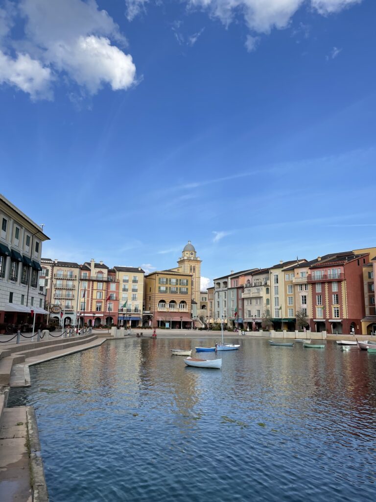A look at the beautiful Loews Portofino Bay Hotel on Universal Orlando Resort along with what is included with your stay for the perfect trip.