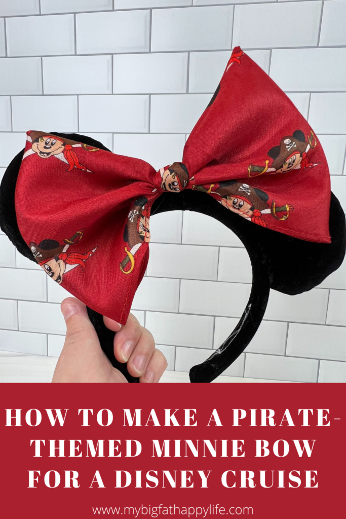 This simple-to-make, DIY Pirate-themed Minnie Bow is the perfect addition to your next Disney Cruise.