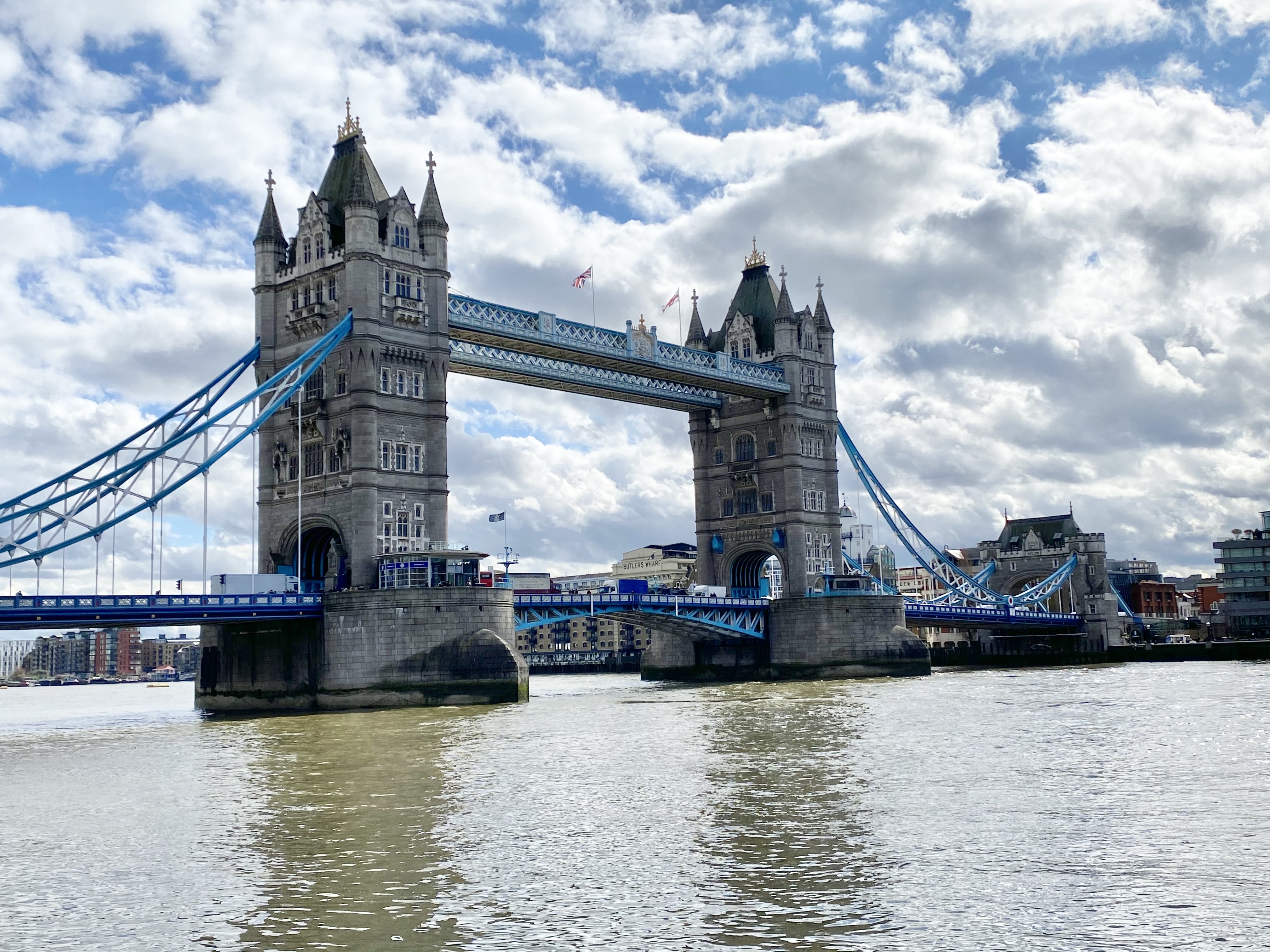 Planning to visit London, England, and wondering what to see? Here's a list of all the things to do and see in London with kids.